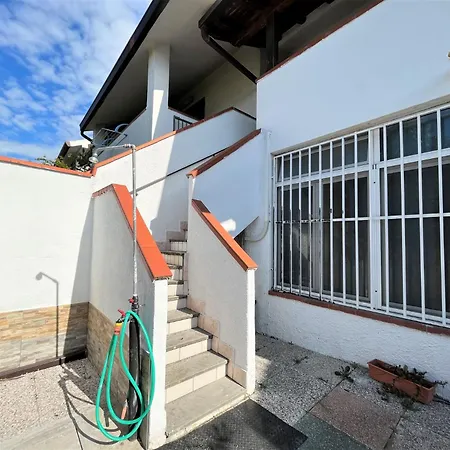 Josephine Apartman Lido degli Scacchi